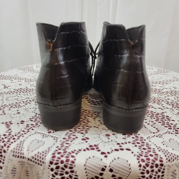 Brown Leather Alligator Booties - Picture 5 of 10